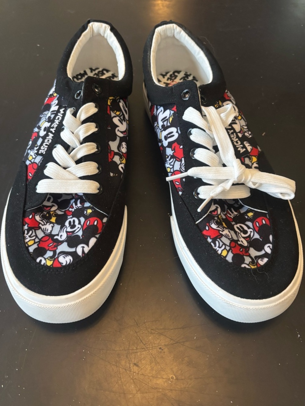 NWOT Black Disney Mickey Mouse Graphic Men's Canvas Sneaker Skate Shoes